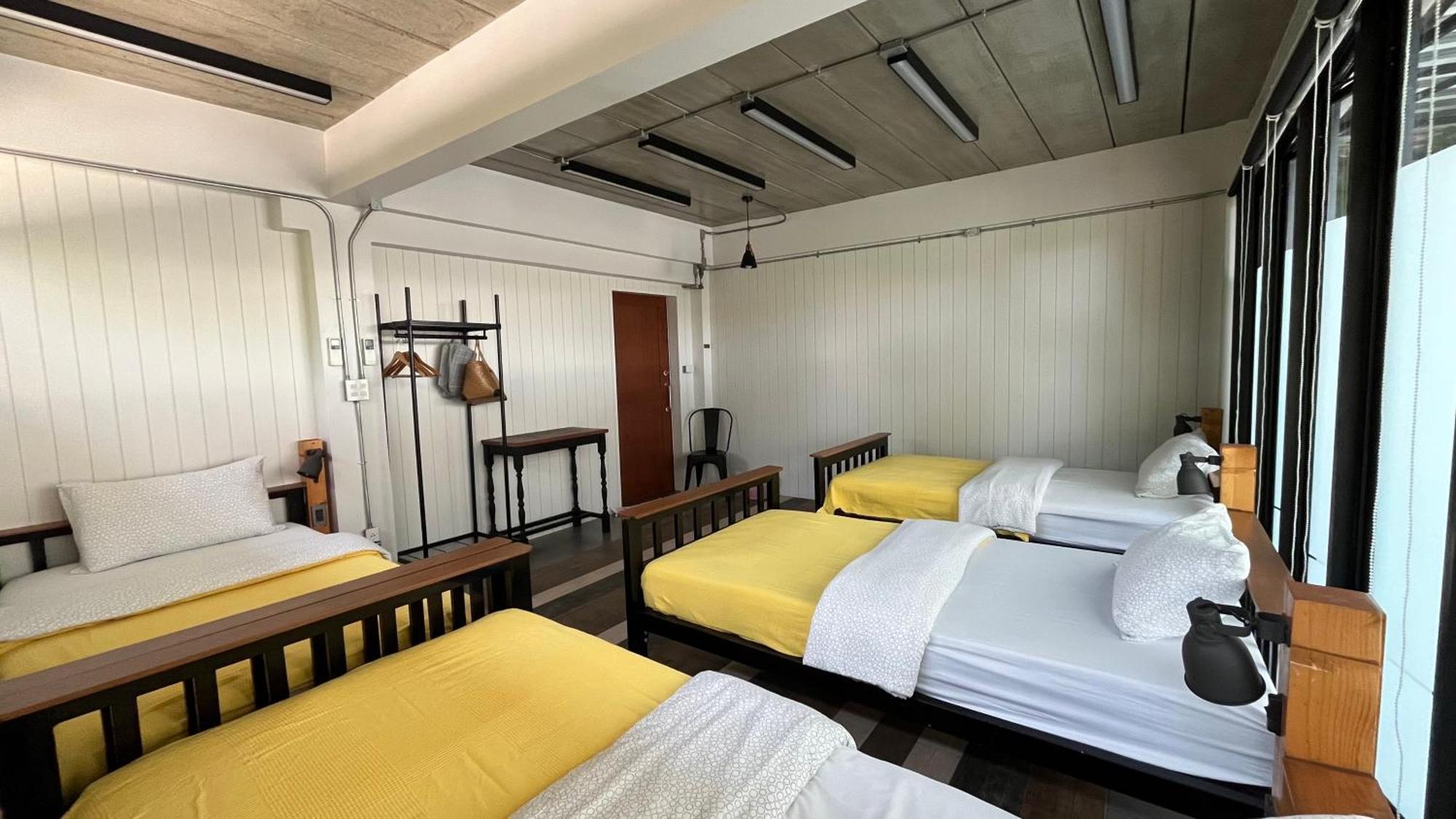 Liaw Base House Pansiyon Bangkok Dış mekan fotoğraf